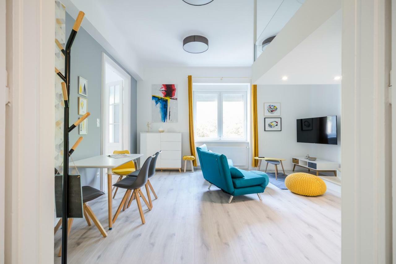 Bpr Color Fusion Home With A/C Будапеща Екстериор снимка