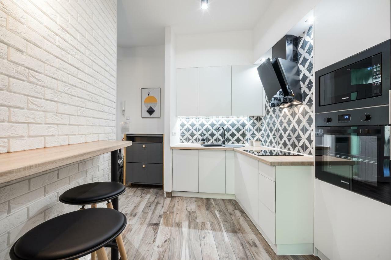 Bpr Color Fusion Home With A/C Будапеща Екстериор снимка